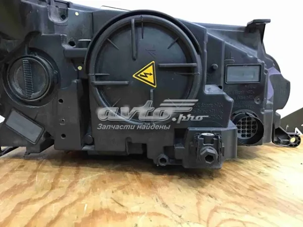 Левая фара LR084138 Land Rover