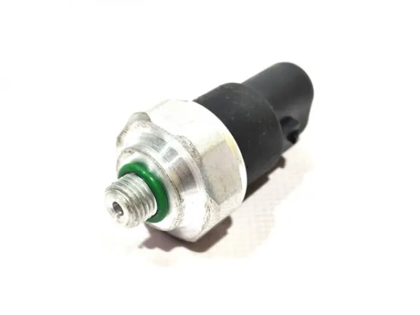 Датчик давления кондиционера 101800271403 Geely