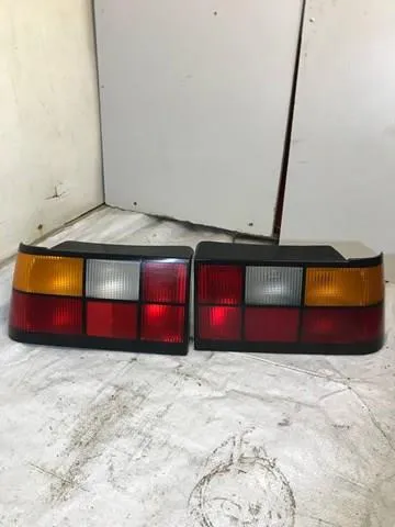 Задний фонарь Volvo 460 L