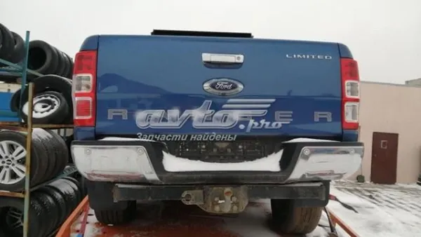 Бампер задний, правая часть 5363392 Ford