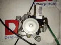 Мотор стеклоподъемника двери передней правой NISSAN 80730CC000