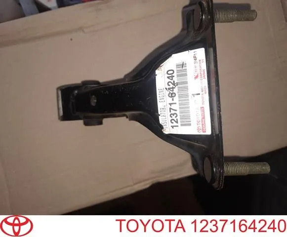 Задняя опора двигателя 1237164240 Toyota