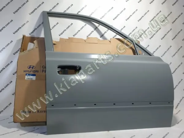 Дверь передняя правая 760043A021A Hyundai/Kia