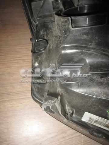 Правая фара 260108743R Nissan/Infiniti