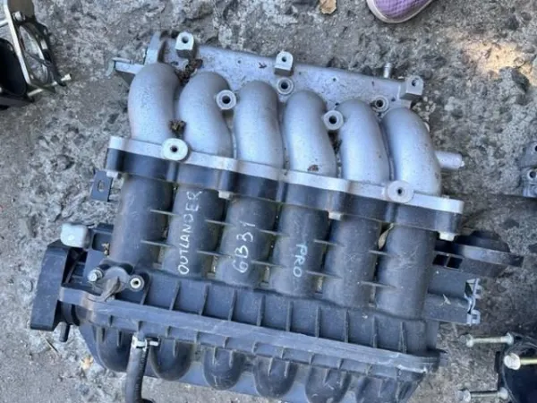 Впускной коллектор 1542A080 Mitsubishi