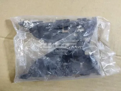 Кронштейн бампера заднего внешний PEUGEOT 741635