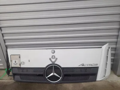 Молдинг решетки радиатора MERCEDES A9607500409