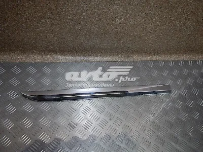 Молдинг двери задней правой HYUNDAI 877223V000