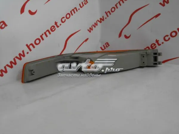 Поворотник правый на Honda Concerto  HW