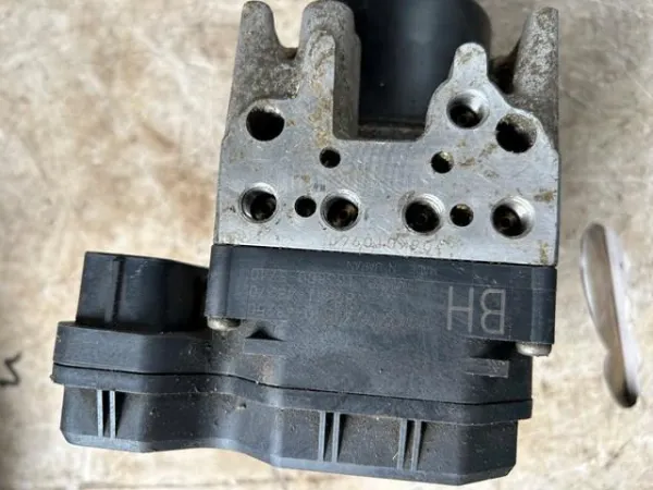 Блок АБС 4454048250 Toyota