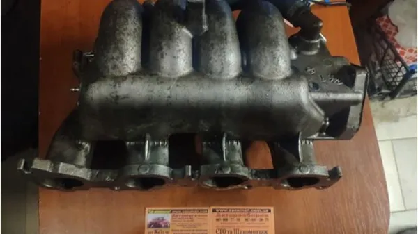 Впускной коллектор Volvo V40 VW