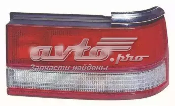 Задний фонарь Mazda 626 III