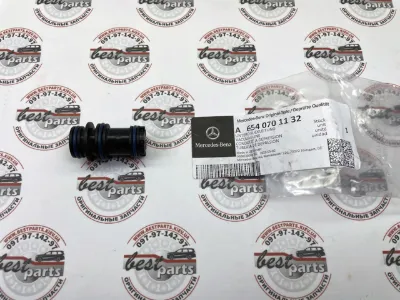 Шланг (патрубок) вакуумного насоса MERCEDES A6540701132