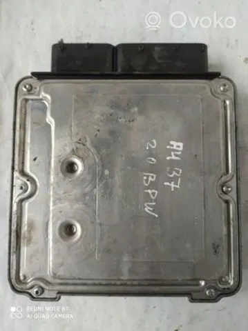 Блок управления двигателем 03G906016KP VAG