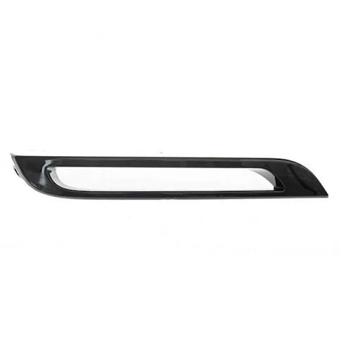 Ободок (окантовка) фары противотуманной левой LR094993 Land Rover
