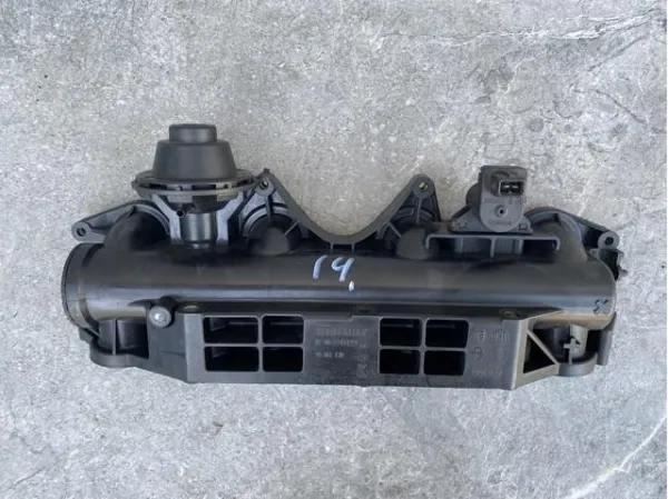  Впускной коллектор Renault Laguna 2
