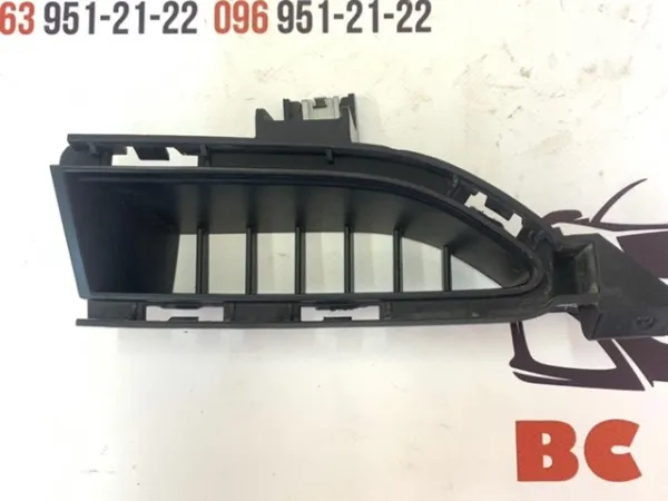 Решетка бампера переднего правая 622566RR0A Nissan/Infiniti
