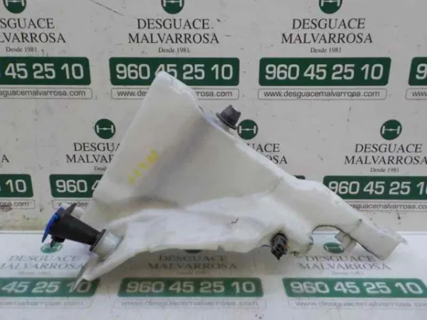 Бачок омывателя C2Z30983 Jaguar