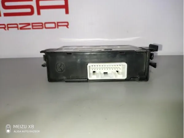 Блок управления центральным замком D09V675U0 Mazda