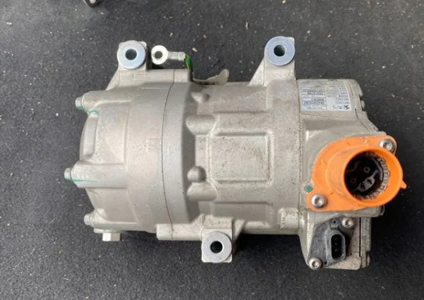 Компрессор кондиционера 9840203080 Peugeot/Citroen