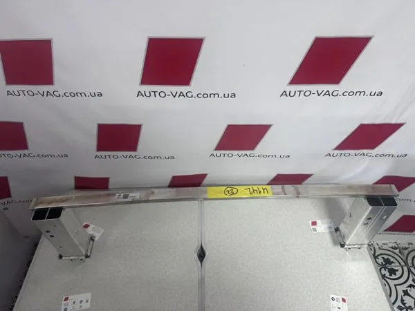 Балка передней подвески (подрамник) передняя 31387240 Volvo