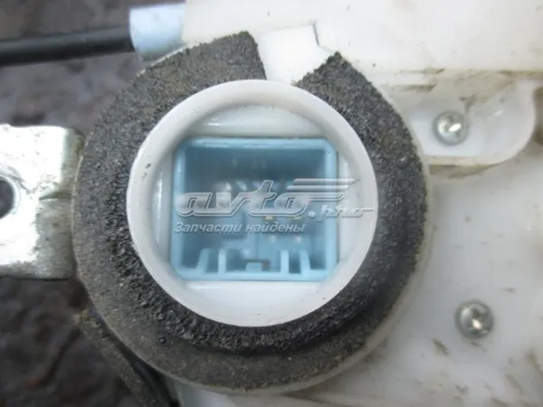 Замок двери задней левой Honda Civic VIII