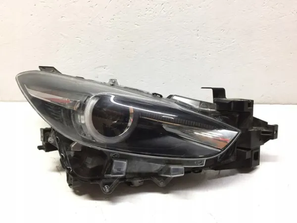 Правая фара BSP551030 Mazda