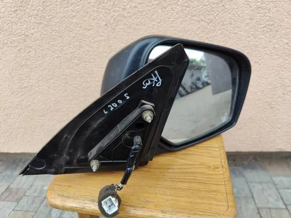 MN136780 Mitsubishi Зеркало заднего вида правое