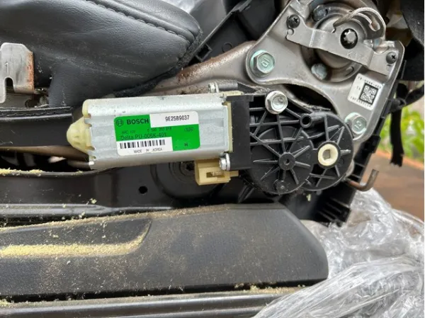  PU006K401 Mazda