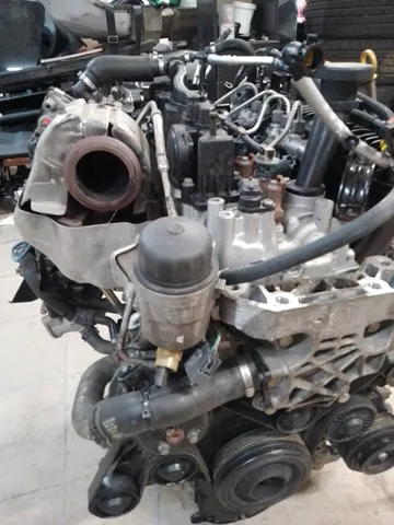 Корпус масляного фильтра LR073667 Land Rover