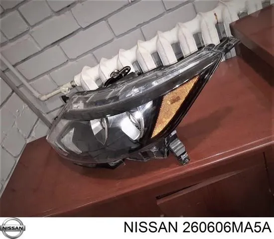 Левая фара 260606MA5A Nissan/Infiniti