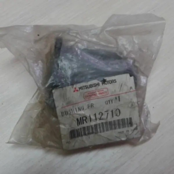 Сайлентблок переднего рычага MR112710 Mitsubishi
