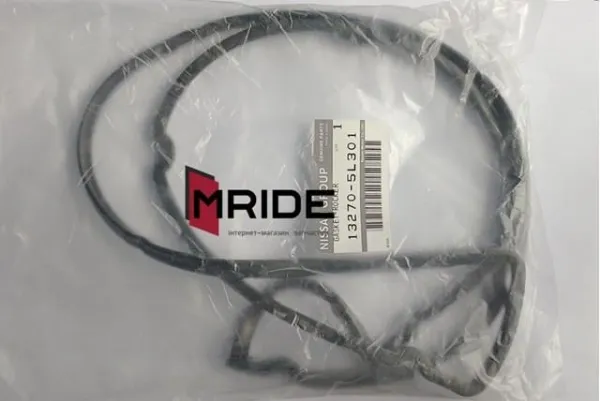 Прокладка клапанной крышки двигателя правая 132705L301 Nissan/Infiniti