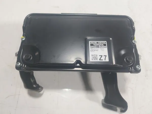 Блок управления двигателем 896610UA00 Toyota