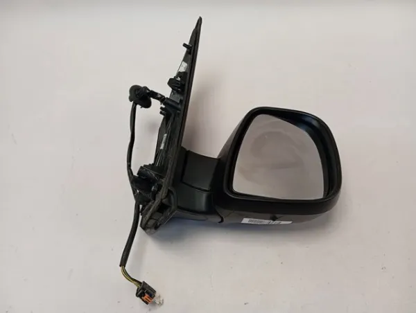 Правое зеркало 98155882XT Peugeot/Citroen
