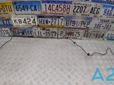 Трубка тормозная передняя правая VAG 4M0614724J