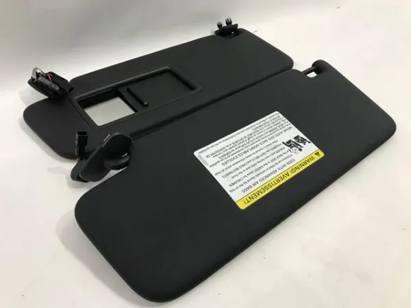 Солнцезащитный козырек 8V5857552D7C0 VAG