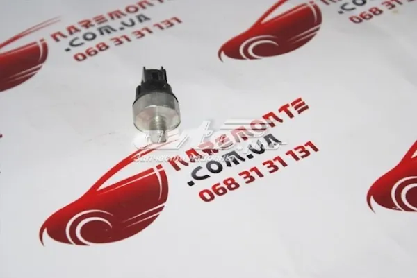 Датчик указателя давления масла на Geely Mk  