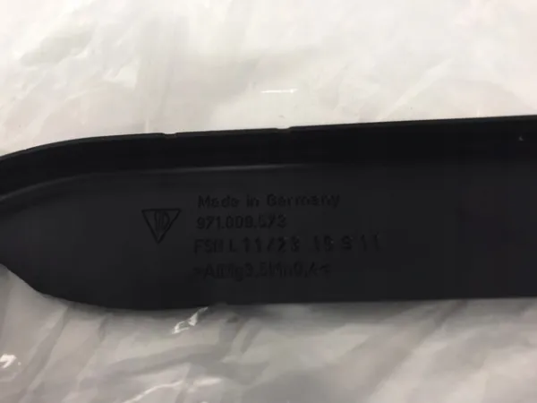  971809573YGRV Porsche