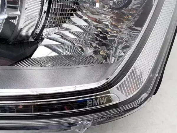 Правая фара 63127401132 BMW
