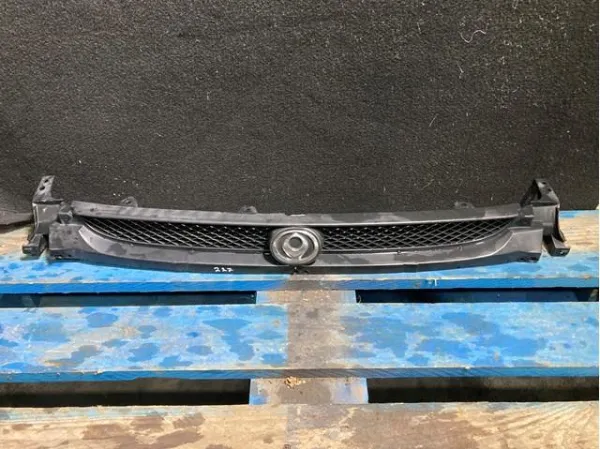 Решетка радиатора BC1C50710B50 Mazda