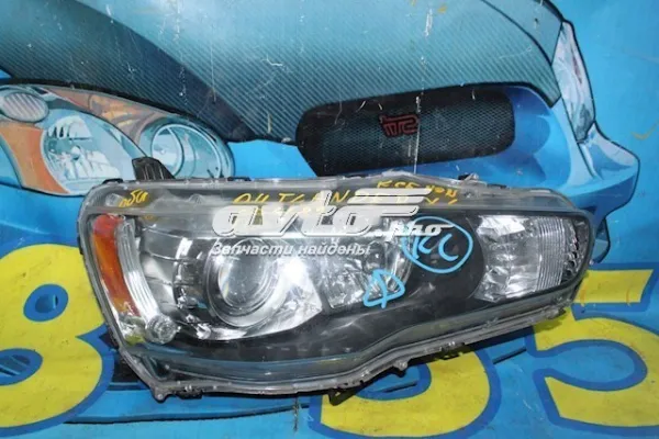 Правая фара 8301C348 Mitsubishi