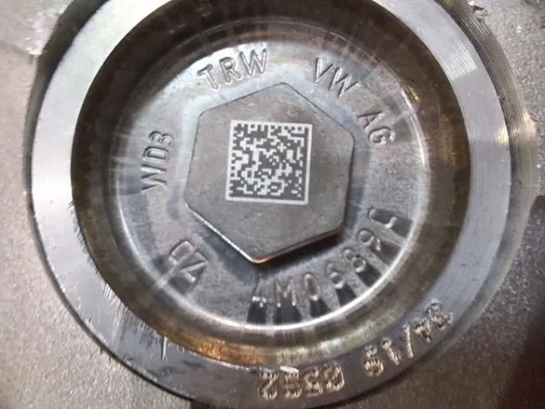 Цапфа передняя правая 9Y0407246 VAG