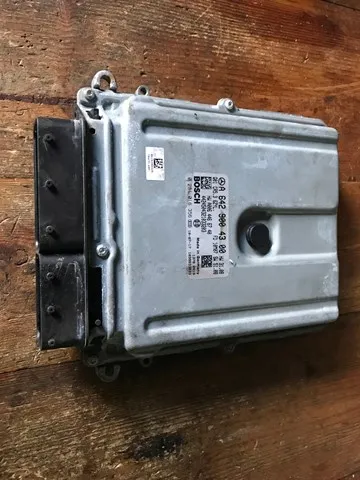 Блок управления двигателем A6421507800 Mercedes
