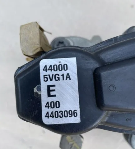 Суппорт задний правый 440015NA0A Nissan/Infiniti