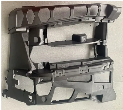 Кронштейн крепления противотуманной фары левой 51117385345 BMW