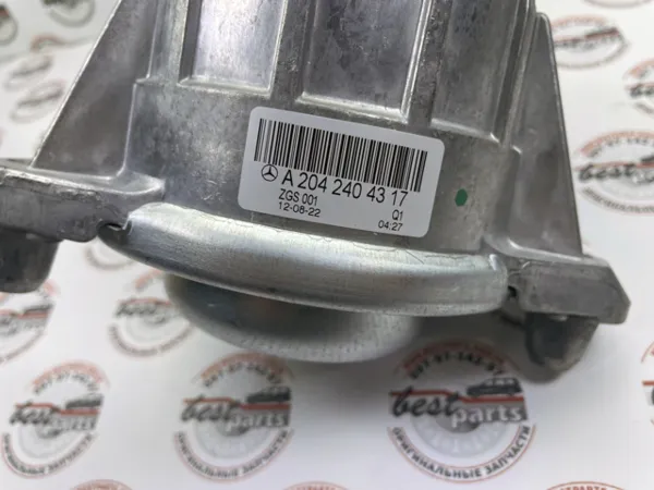 Передняя опора двигателя A204240431764 Mercedes