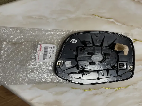 8793160G90 Toyota Зеркальный элемент зеркала заднего вида правого