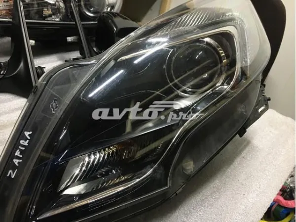 Левая фара 13399862 Opel
