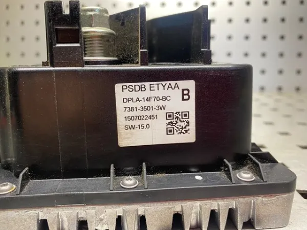  DPLA14F70BC Land Rover